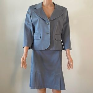Great condition skirt suit